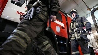 Спасатели МЧС России ликвидировали пожар в частной хозяйственной постройке в Яшкинском МО