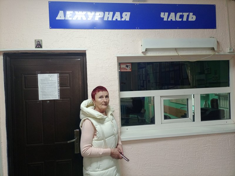 В Яшкинском муниципальном округе член Общественного совета проверила работу дежурной части