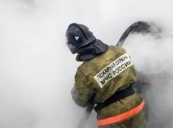 Спасатели МЧС России ликвидировали пожар в частном садовом доме, хозяйственной постройке в Яшкинском МО