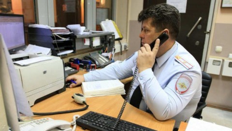 В Яшкинском округе полицейские привлекли к ответственности сотрудницу магазина, которая дважды продала алкоголь несовершеннолетней